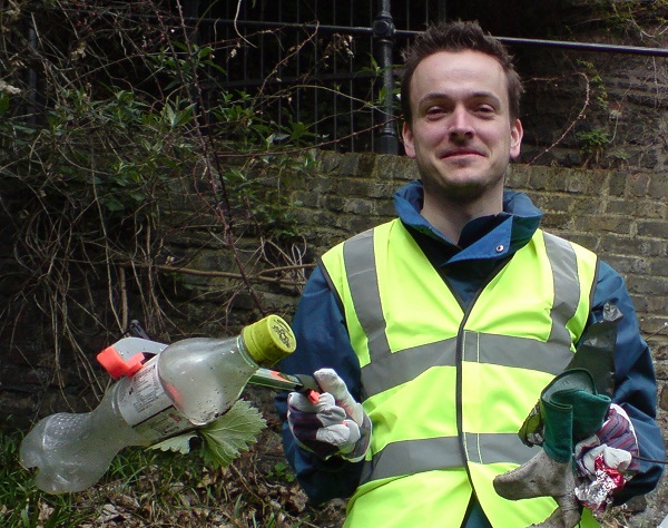 2009 March towpath tidy Ben Stafford